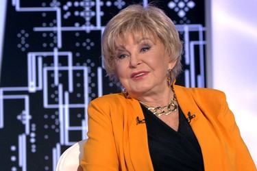 Ангелина Вовк вспомнила, как потеряла работу и назвала размер своей пенсии — 47 тысяч рублей. Фото: кадр программы «Секрет на миллион», НТВ