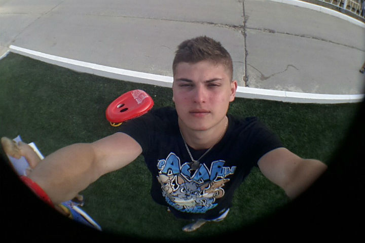 Избитый и ограбленный Алексей Ефимов претензий к обидчикам не имеет.